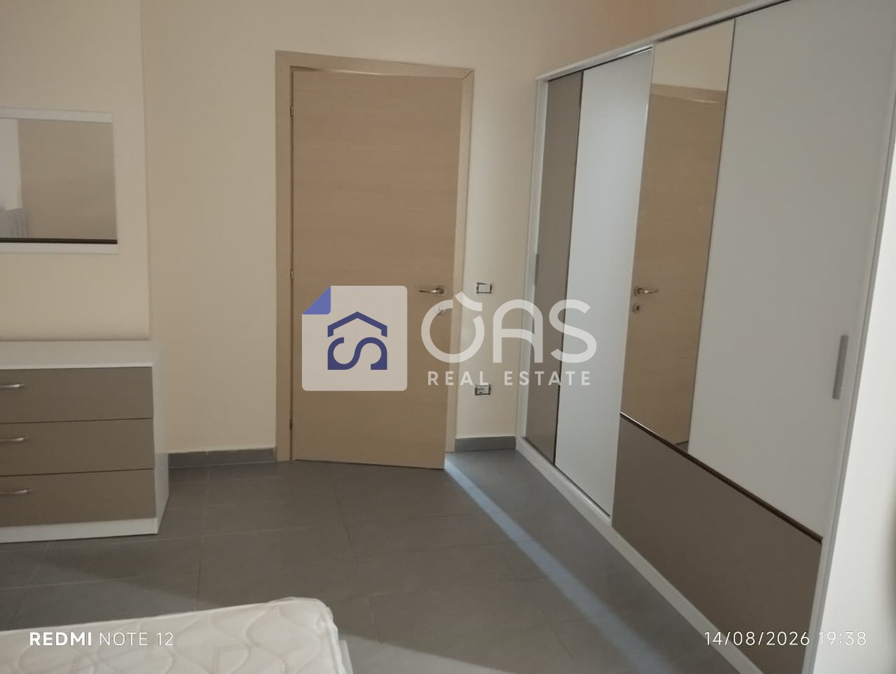 Jepet apartament me qera 1+1 ne Kinostudio