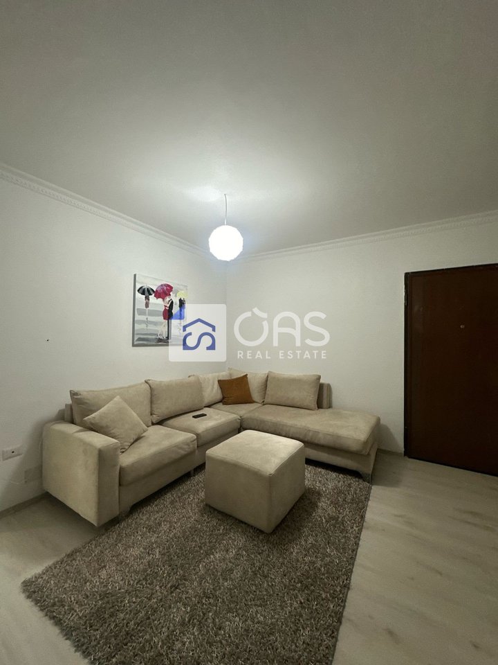Jepet me qera apartament 1+1 te Kopshti Botanik