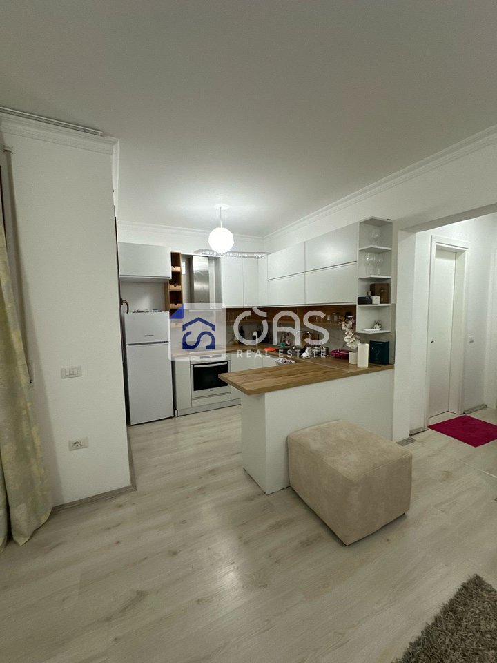 Jepet me qera apartament 1+1 te Kopshti Botanik