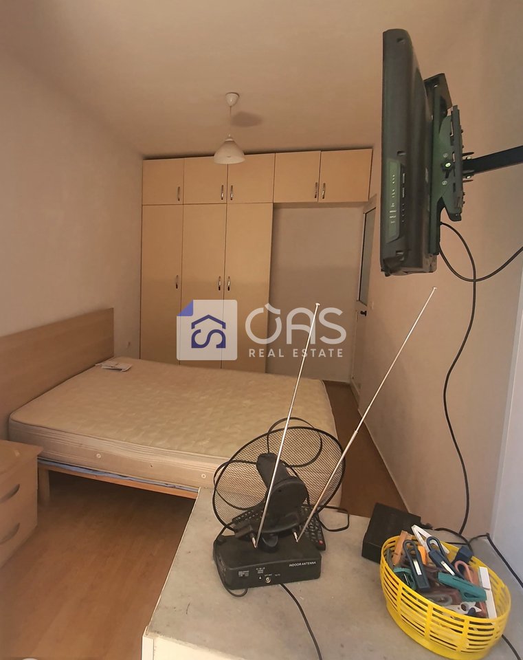 Jepet me qera Apartamenti 1+1  Qender