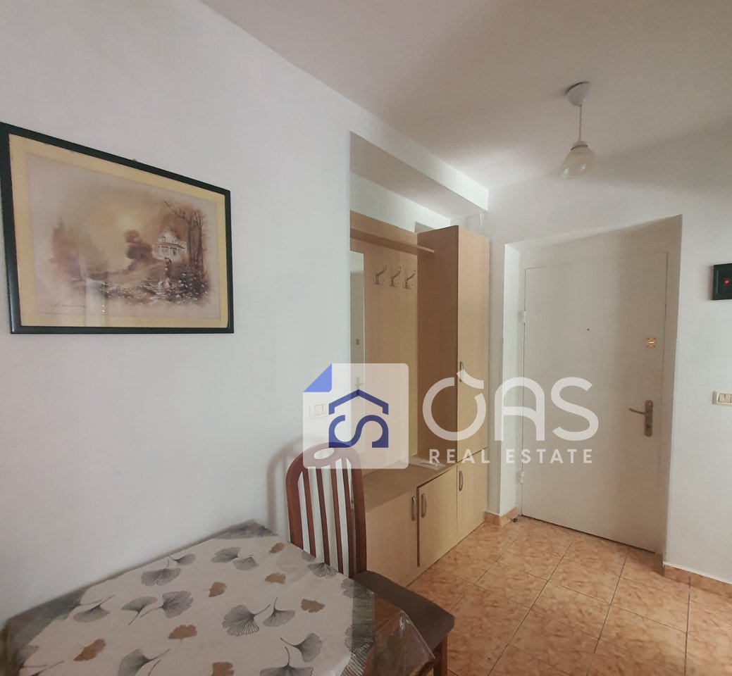 Jepet me qera Apartamenti 1+1  Qender