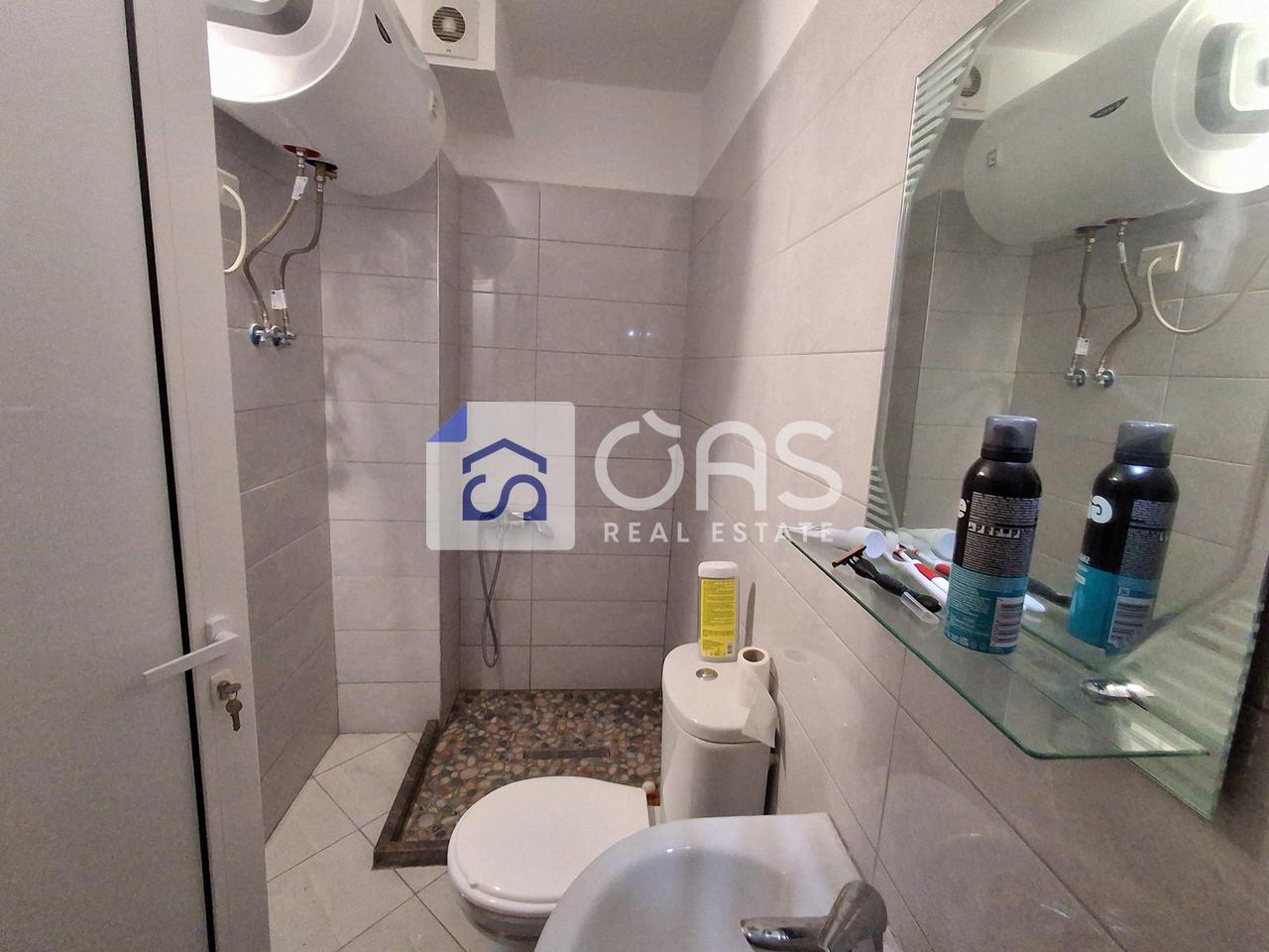 Jepet me qera Apartamenti 2+1 me Parkimi  kodra e priftit