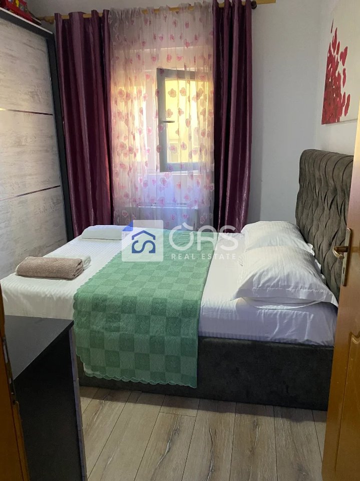 Jepet me qera Apartamenti 2+1+2  Selit