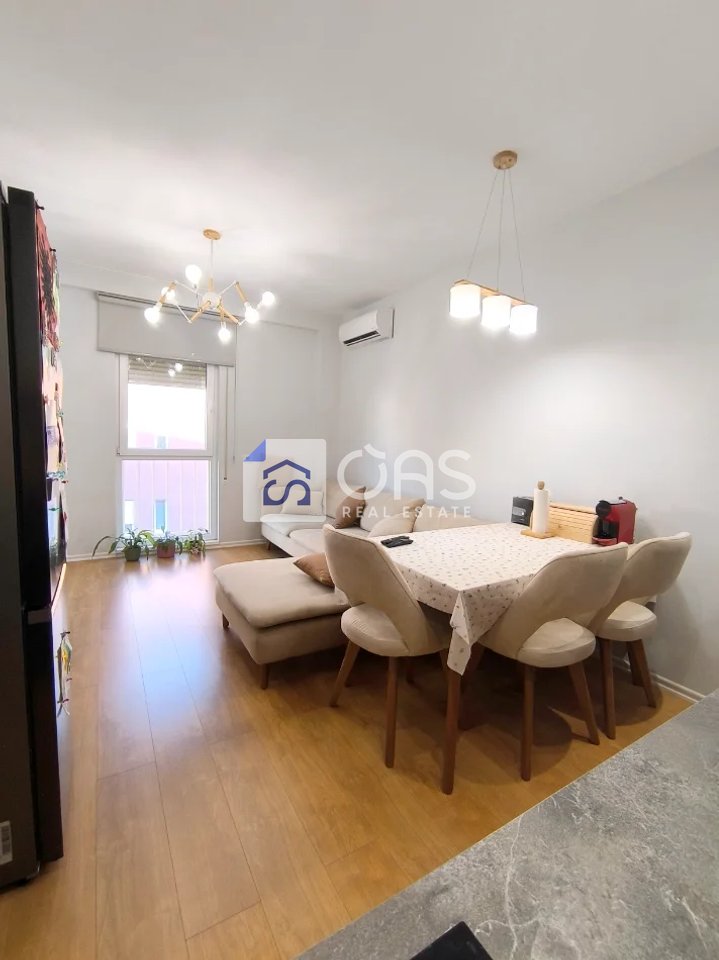 Jepet me qera Apartamenti 2+1 Ne Selite
