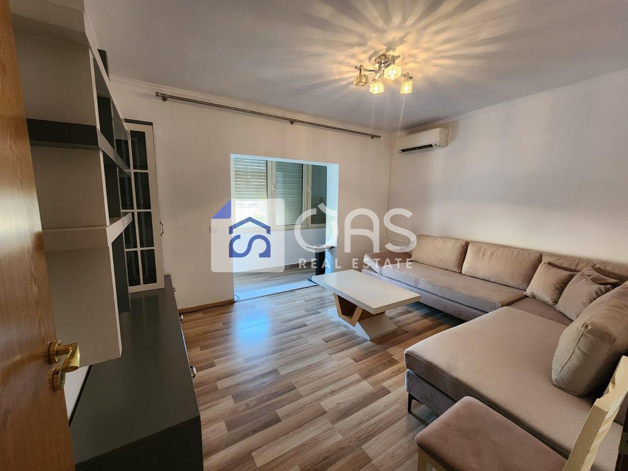 Jepet me qera Apartamenti 1+1 Shkolla baletit