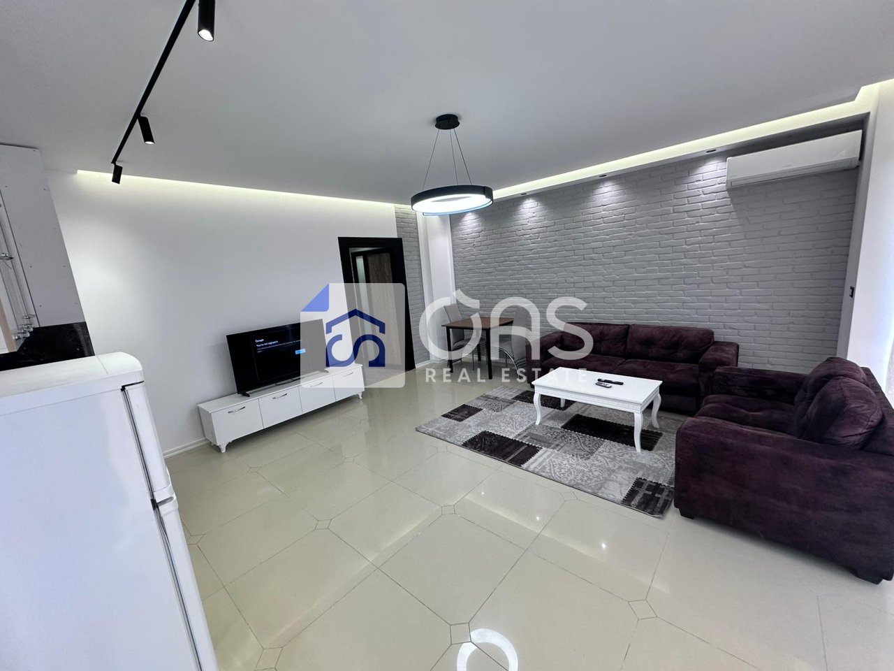 Jepet me qera Apartamenti 1+1 fresk