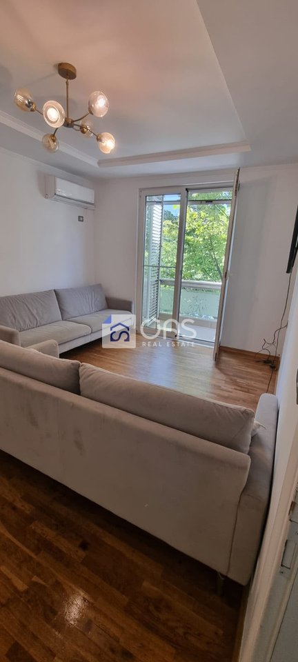 Jepet me qera Apartamenti 2+1+2 Sheshi Willson
