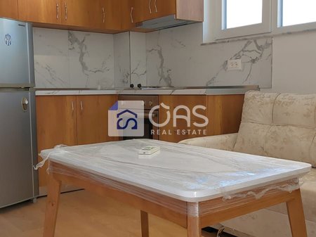 Si affitta appartamento 1+1 vicino alla Medreseja