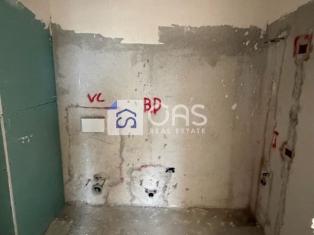 Shitet apartament 1+1 ne Ali Demi