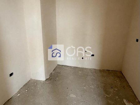 Shitet apartament 3+1+2 ne Ali Demi