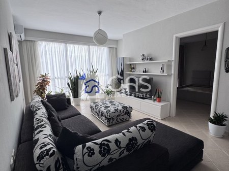 Jepet apartament me qera 1+1  tek 21 Dhjetori