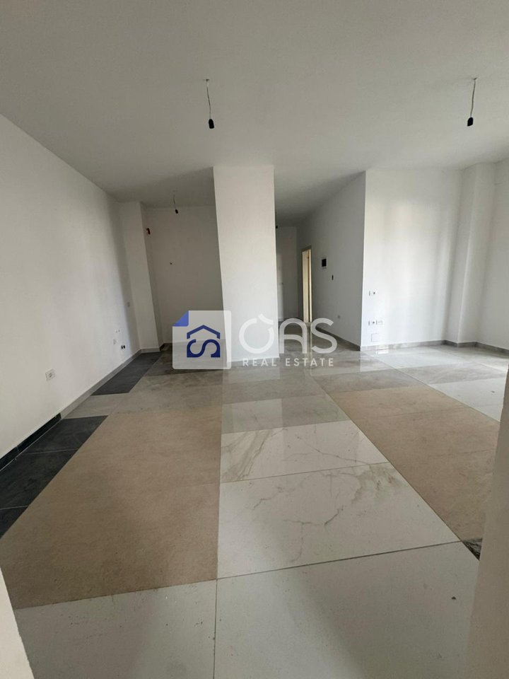 For sale 2+1+2 apartment in the Yellow Buildings