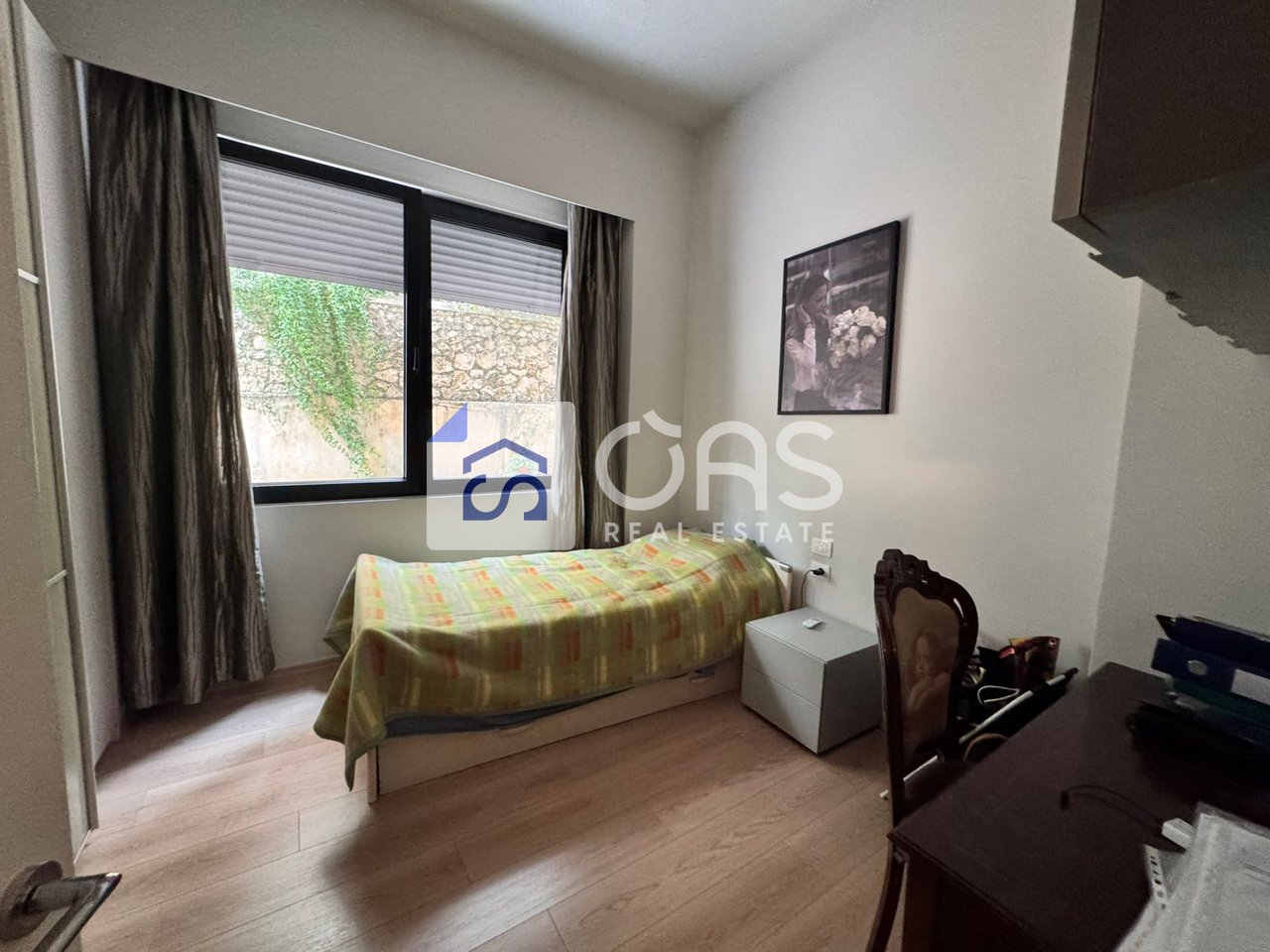 Shitet apartament 3+1+2+2 Garazhde Tek Liqeni i Thate