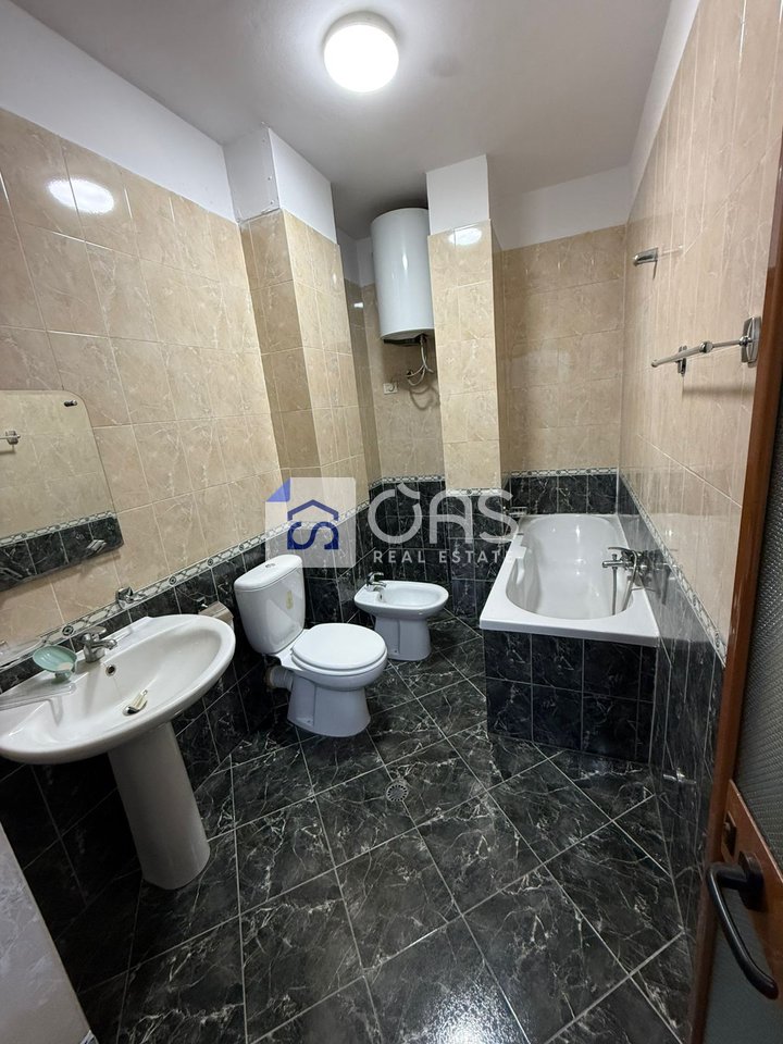 Appartamento in affitto 2+1+2 in Via Elbasani