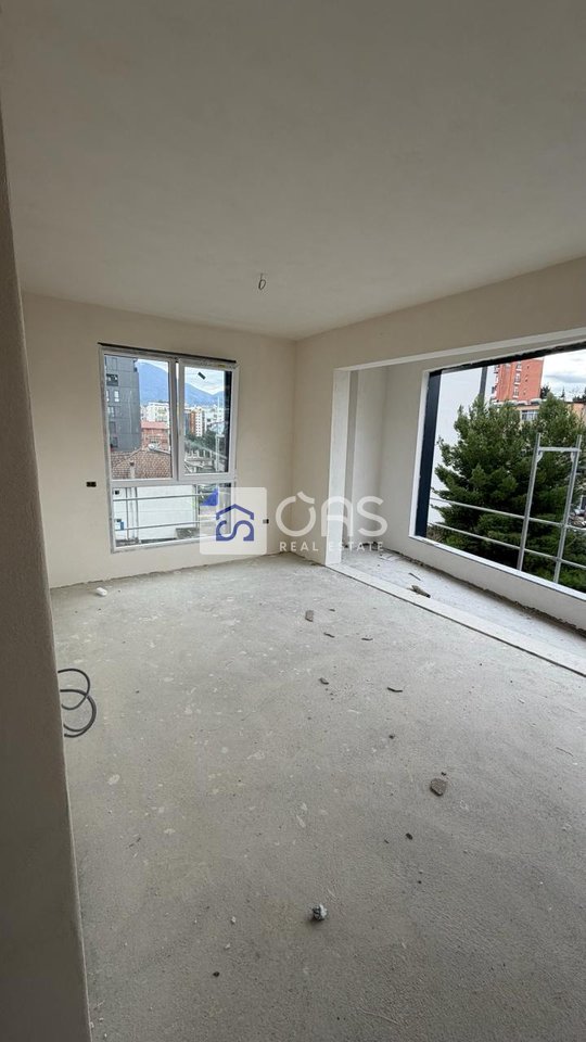Apartment 2+1+2 for sale in Ali Demi