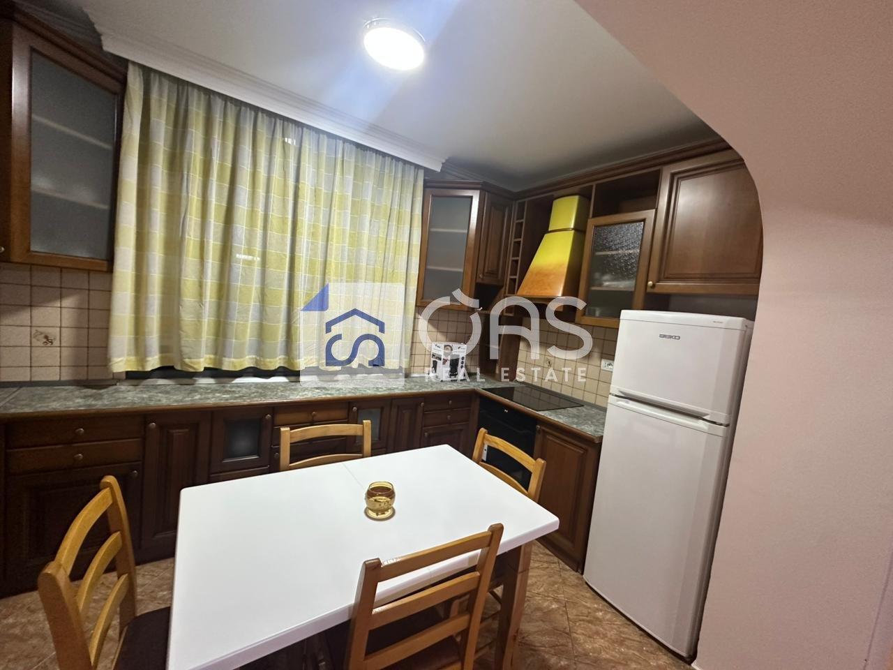 Jepet apartament me qera 2+1 tek Ish Fusha e Aviacionit