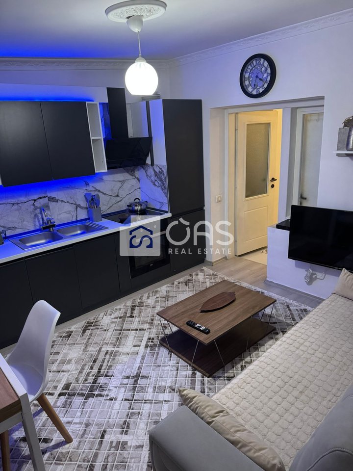 Jepet apartament me qera 1+1 tek Rruga e Dibres