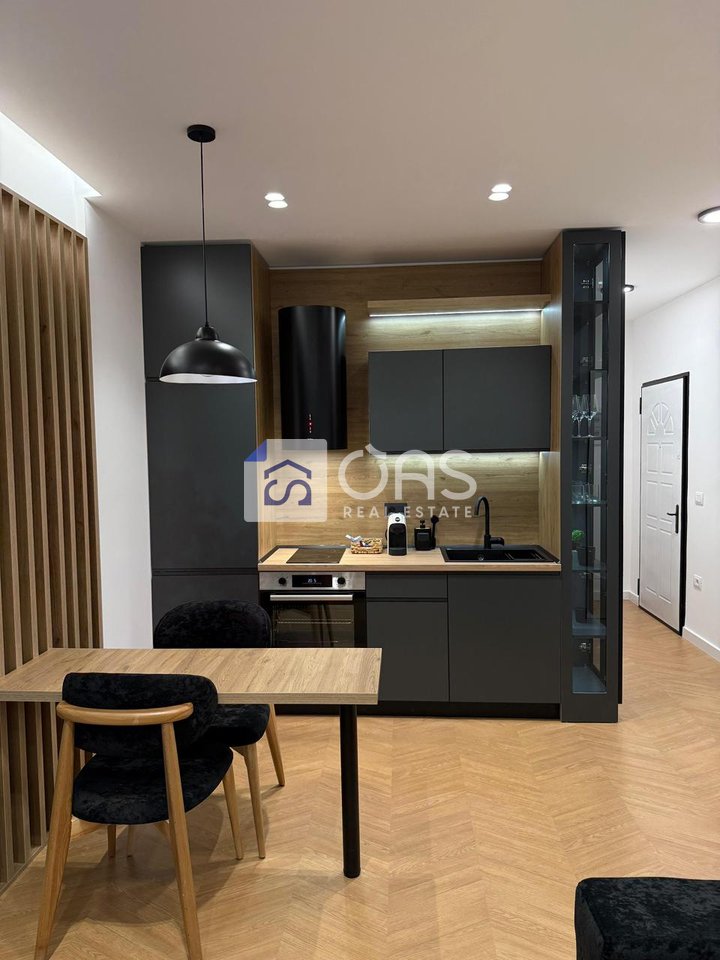 Jepet apartament me qera 1+1 tek Liqeni Artificial