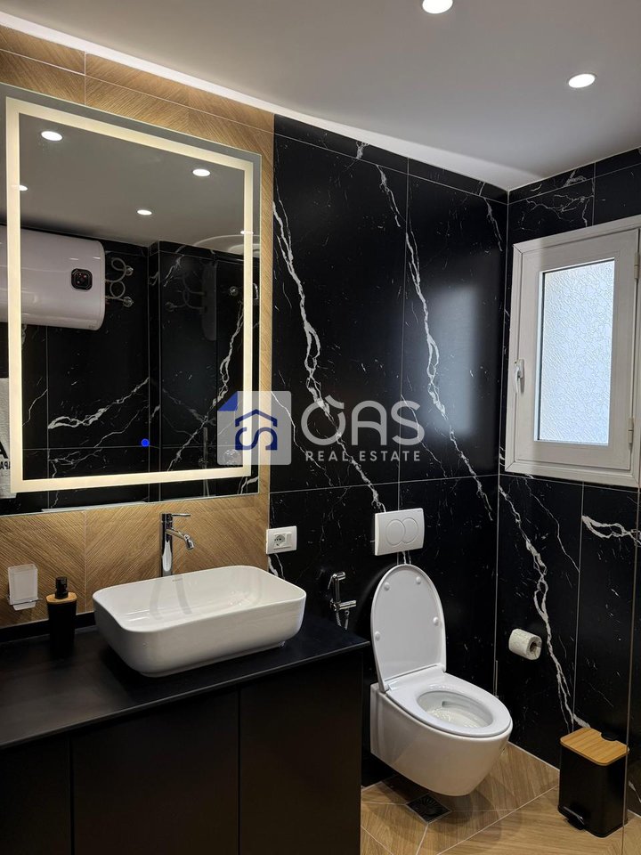 Jepet apartament me qera 1+1 tek Liqeni Artificial