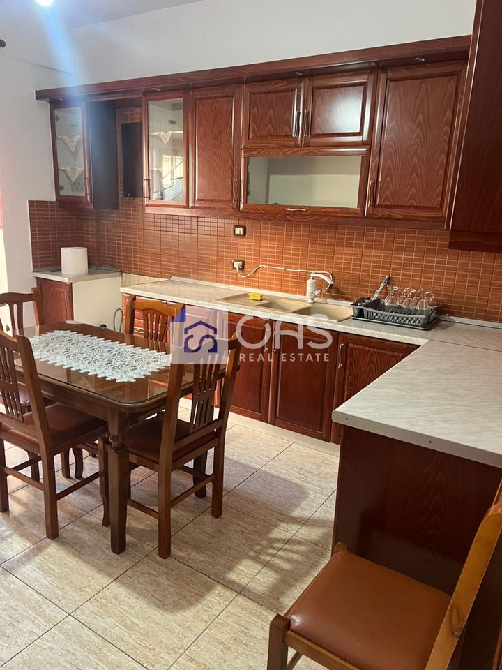 Jepet apartament me qera 2+1 Don Bosko