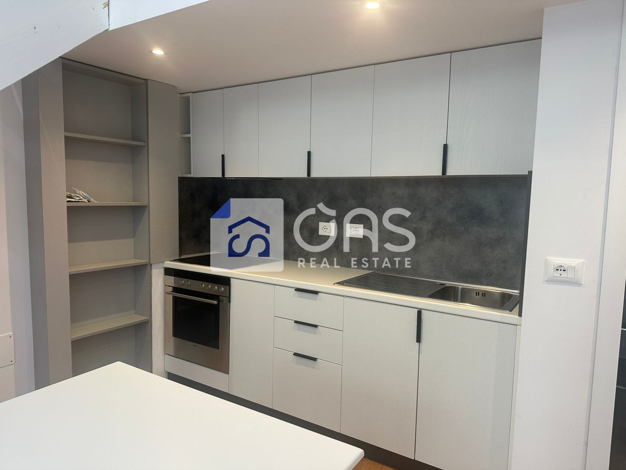 Shiten 2 apartamente dublex tek Ardeno