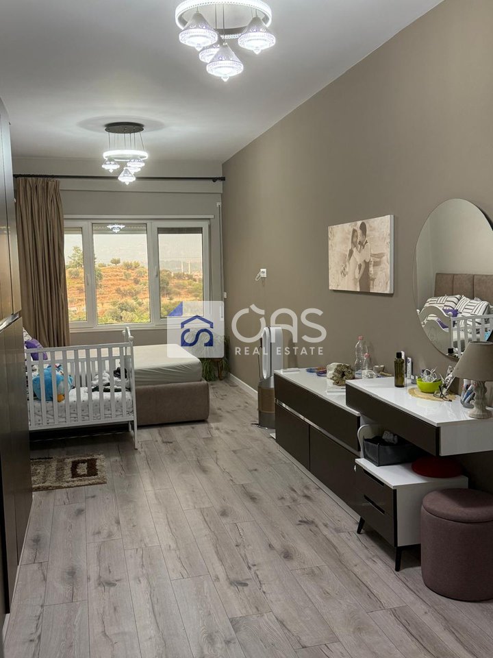 Shitet Dublex 3+1+3 tek Kodra e Diellit 2