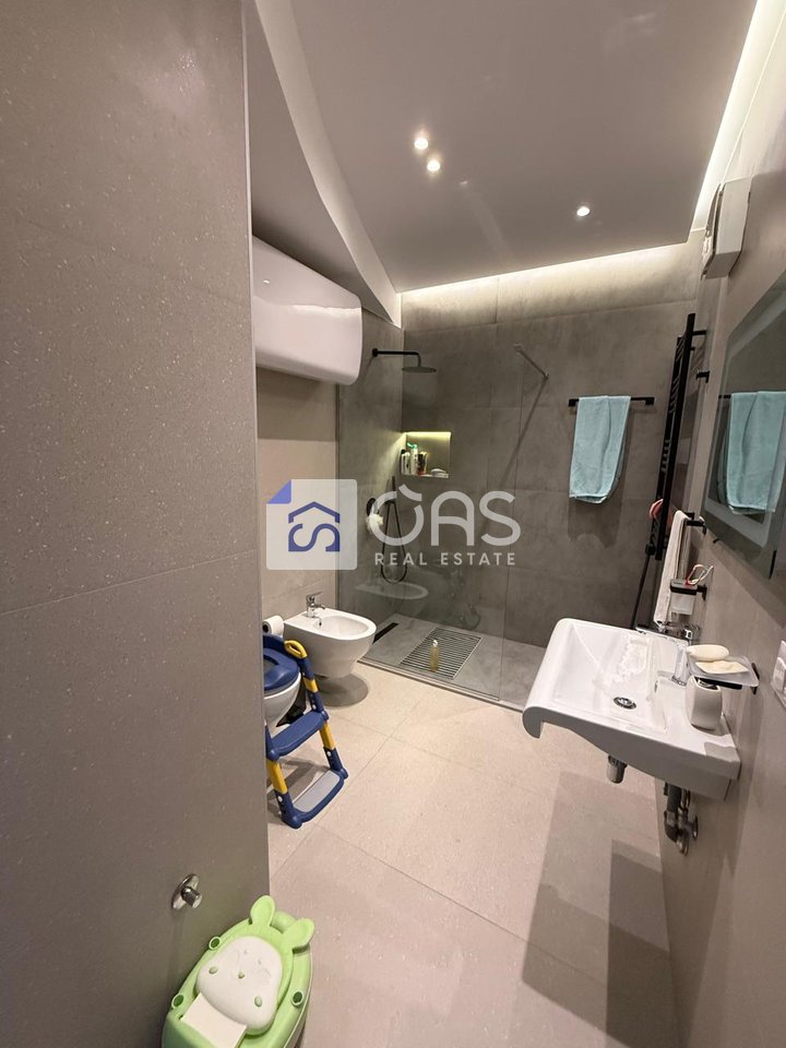 Shitet Dublex 3+1+3 tek Kodra e Diellit 2