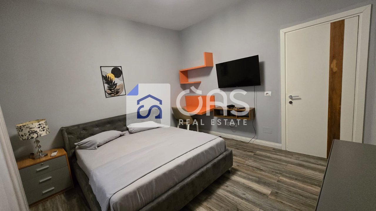 Jepet apartament me qera 2+1+ post parkimi ne Sauk