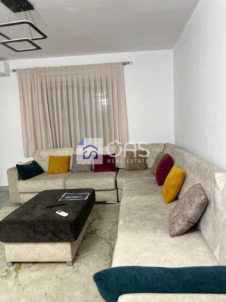 Jepet apartament me qera 2+1 Shkolla Baletit