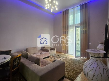 Duplex 2+1 apartment for rent at the Pallati me Shigjeta, 500 euros.
