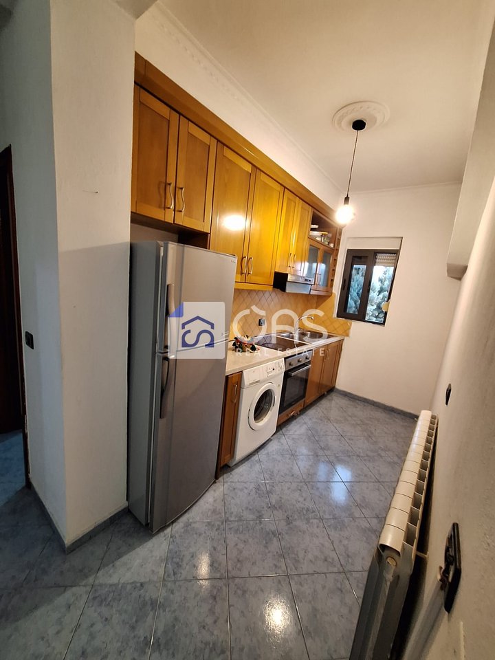 Jepet apartament me qera 2+1 Bulevard I Ri