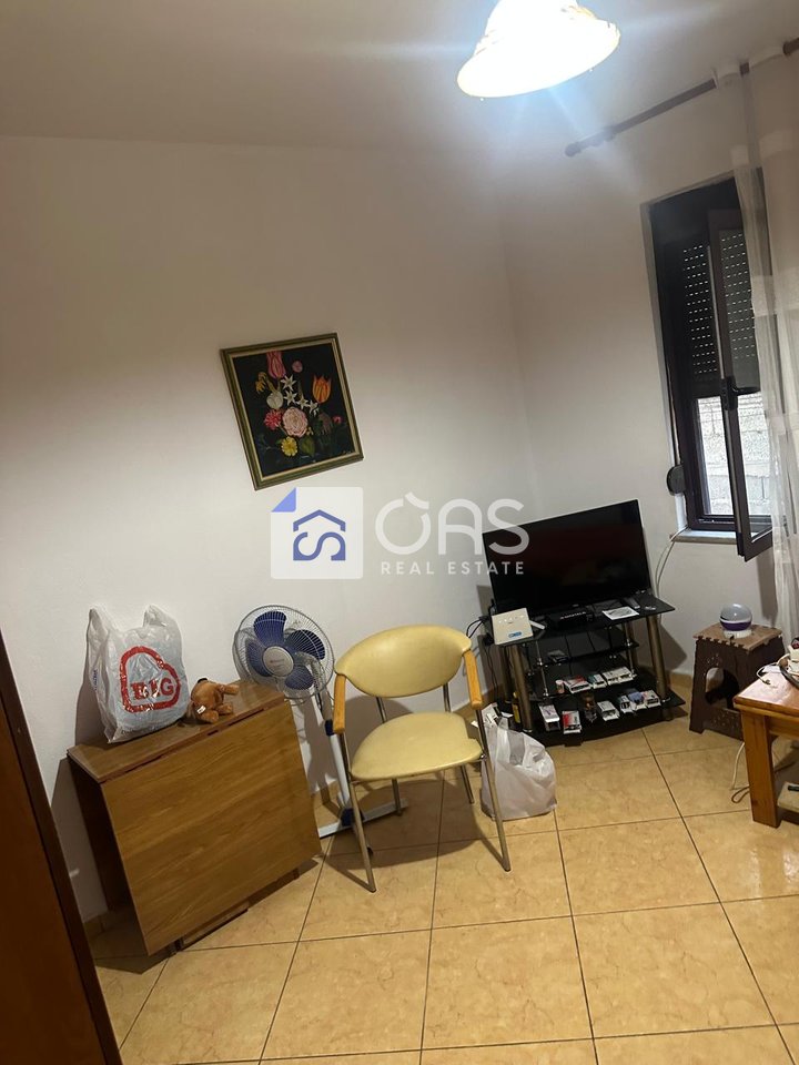 Shitet apartament 2+1 Kodra Djellit