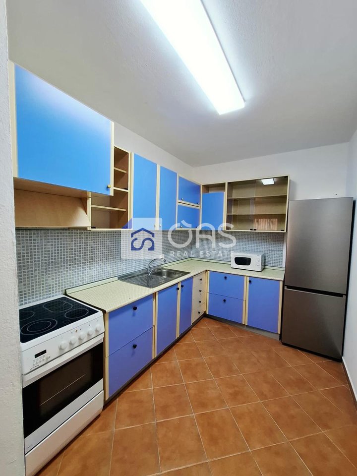 Jepet apartament me qera 2+1 Rruga Kavajes