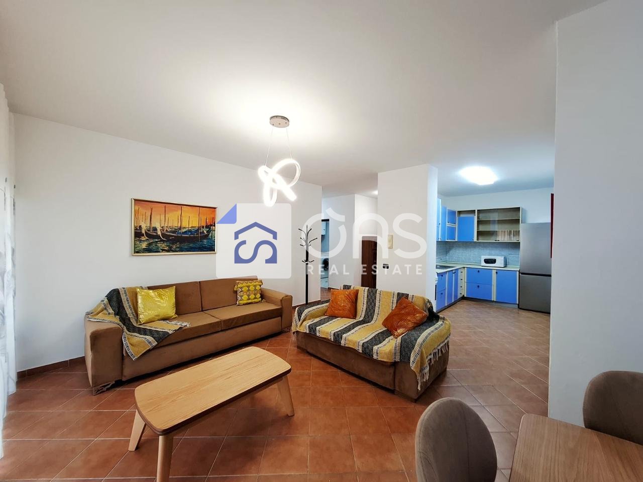 Jepet apartament me qera 2+1 Rruga Kavajes