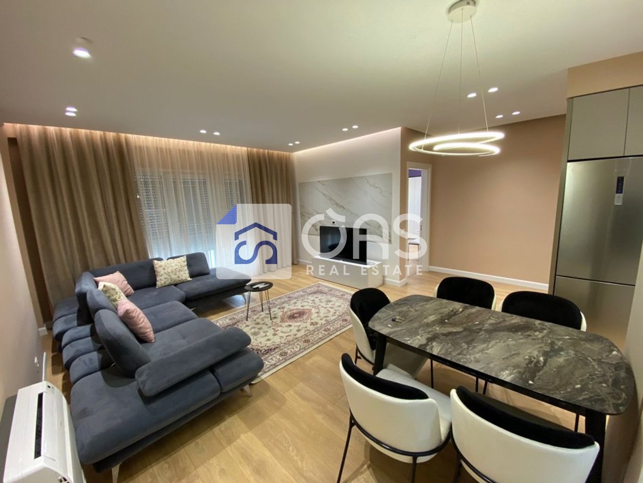 Jepet apartament e qera 2+1+2 tek Rruga e Dibres