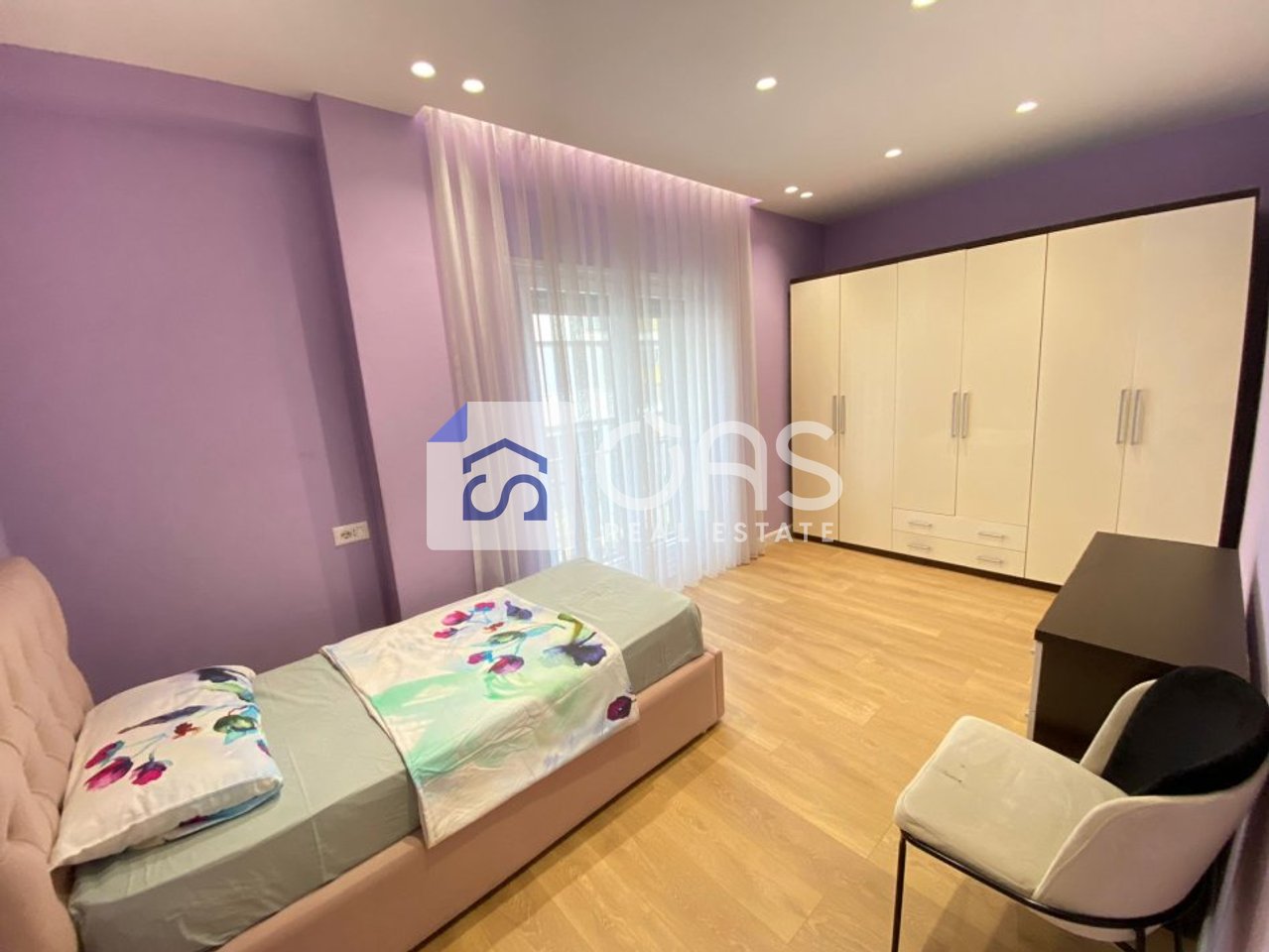 Jepet apartament e qera 2+1+2 tek Rruga e Dibres