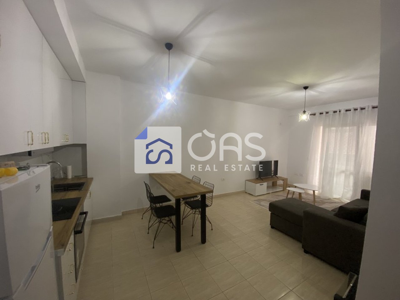 Jepet me qera apartament 2+1 tek Kodra e Diellit