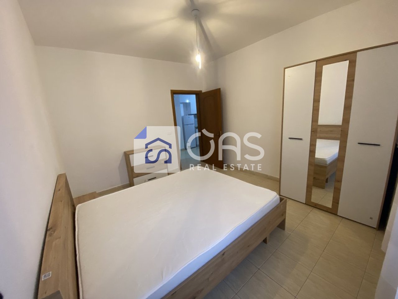 Jepet me qera apartament 2+1 tek Kodra e Diellit