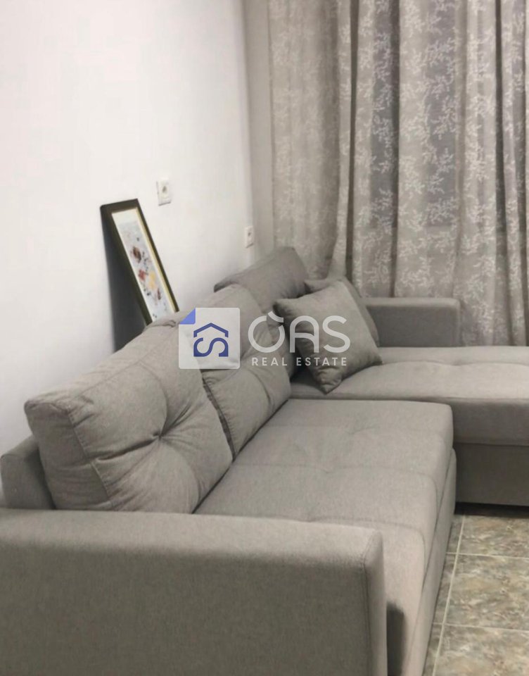 Jepet ambient me qera  2+1 tek Rruga e Dibres