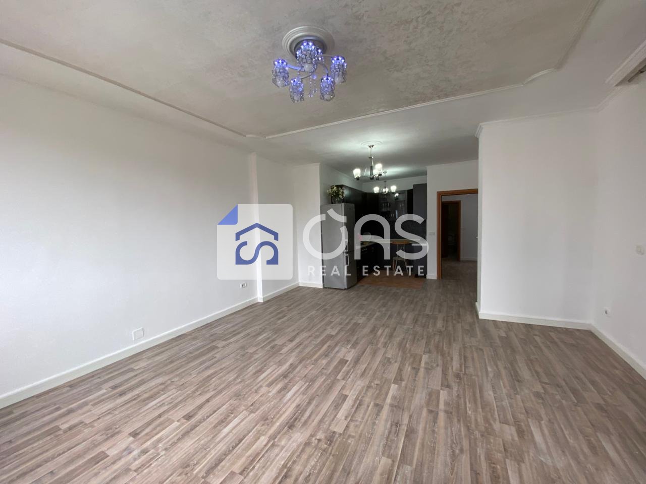 A 3+1+2 space is for rent on Gjergj Fishta Boulevard.