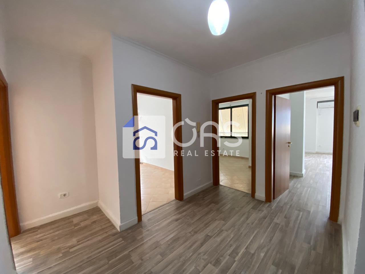 A 3+1+2 space is for rent on Gjergj Fishta Boulevard.