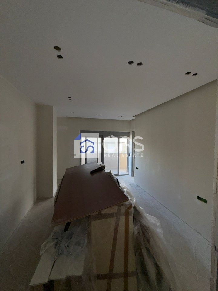 Shitet apartament 2+1+2 ne Fresk