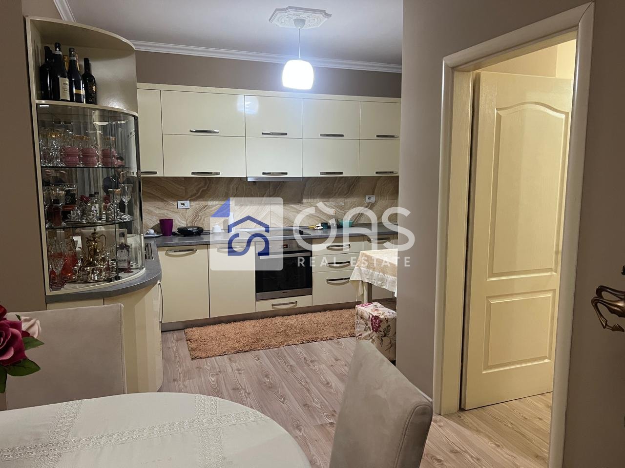 Vendesi appartamento 2+1 ad Astir