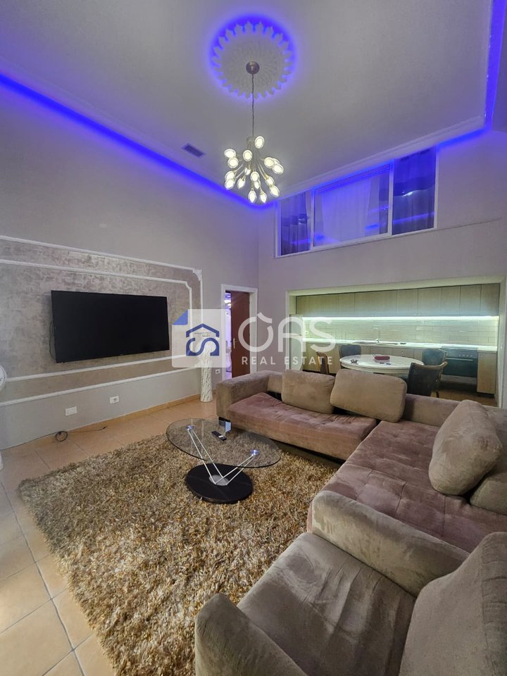 Duplex 2+1 apartment for rent at the Pallati me Shigjeta, 500 euros.