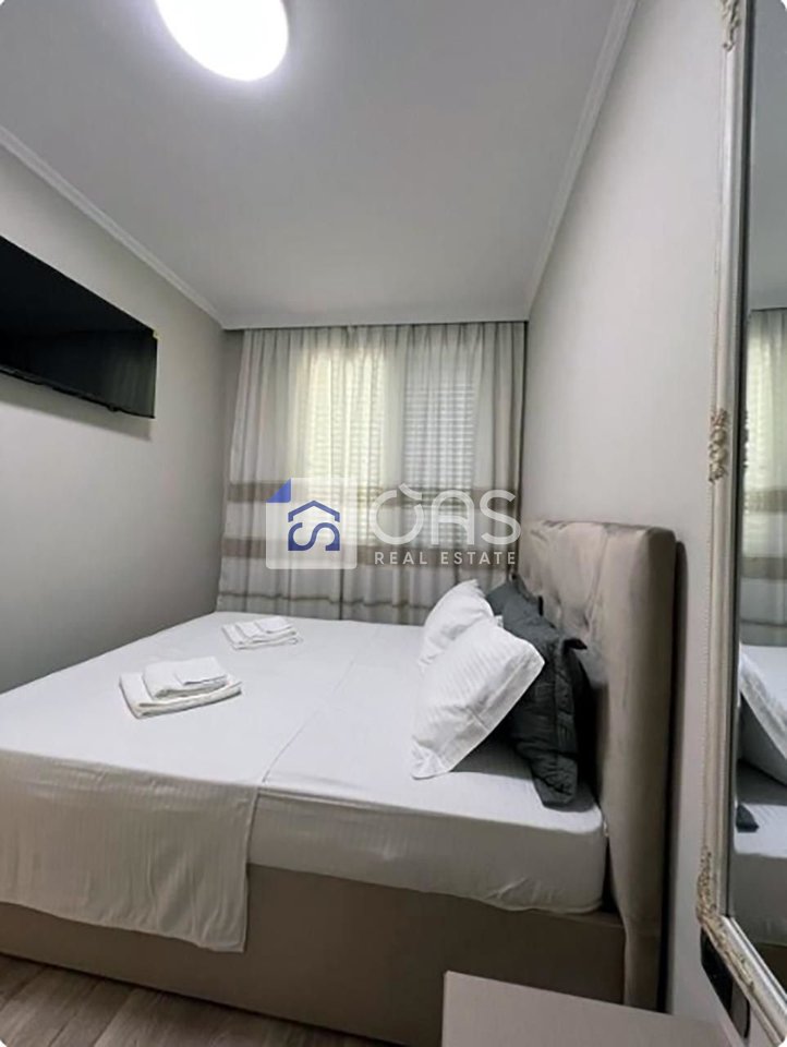 Appartamento 1+1 in affitto nel centro, Piazza Skanderbeg