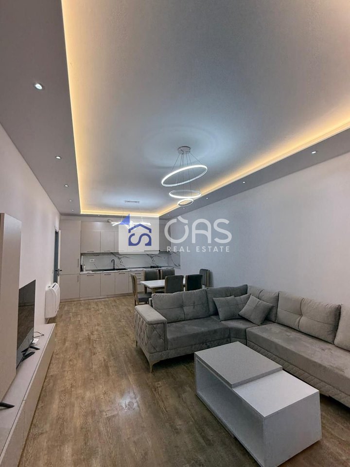 Apartment 2+1 for rent in Paskuqan