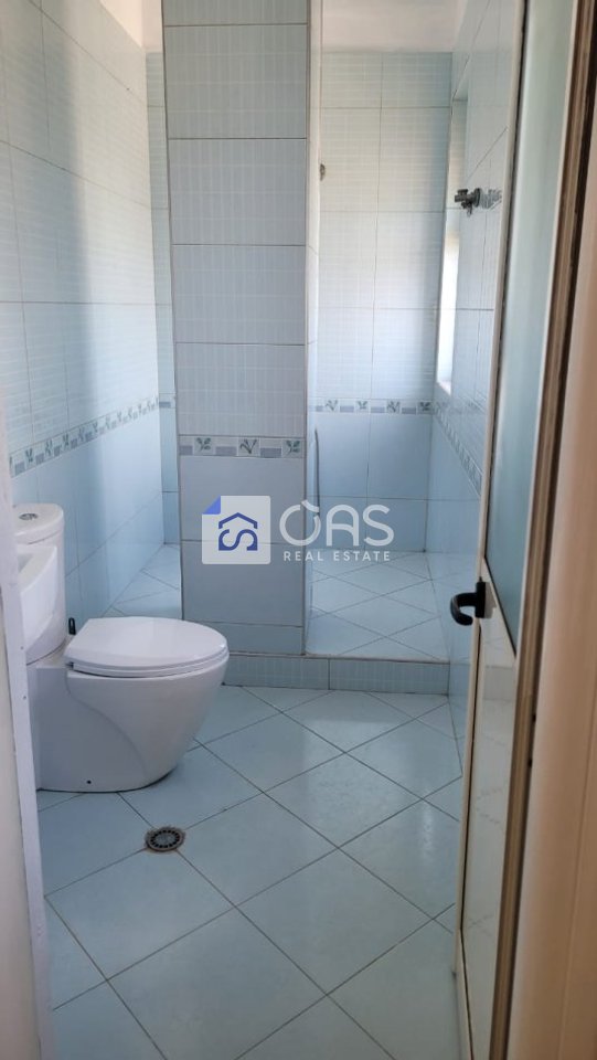 Jepet penthouse me qera 3+1 ne Porcelan