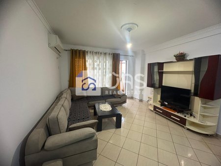 Jepet me qira apartamenti 2+1 ne Astir