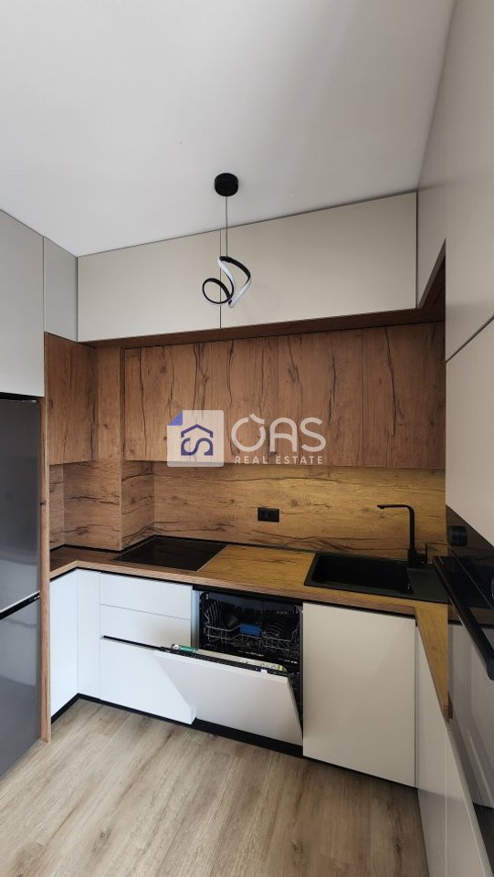 Appartamento 2+1 in affitto a Univers City