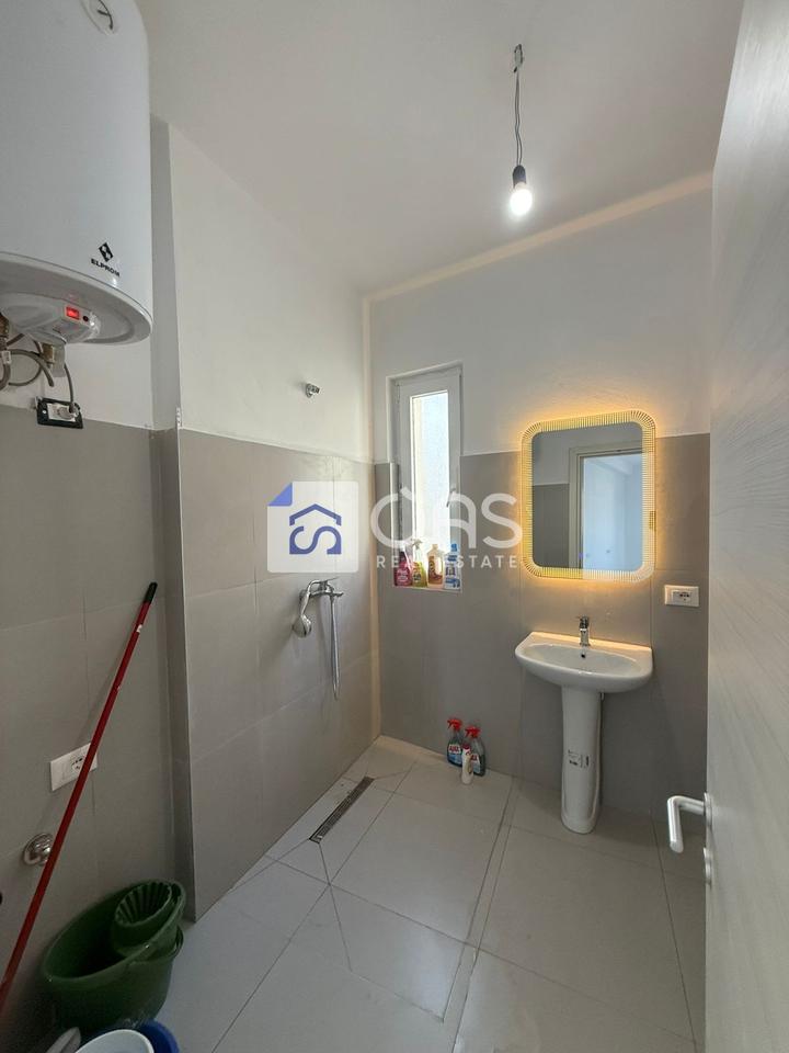 Affittasi appartamento 2+1+2+posto auto ad Astir (River Residence)